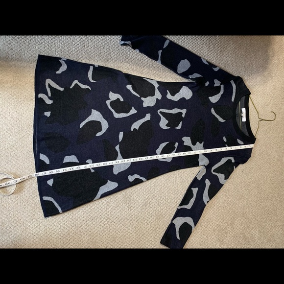 John and Jenn Sweater Dress - Picture 5 of 7